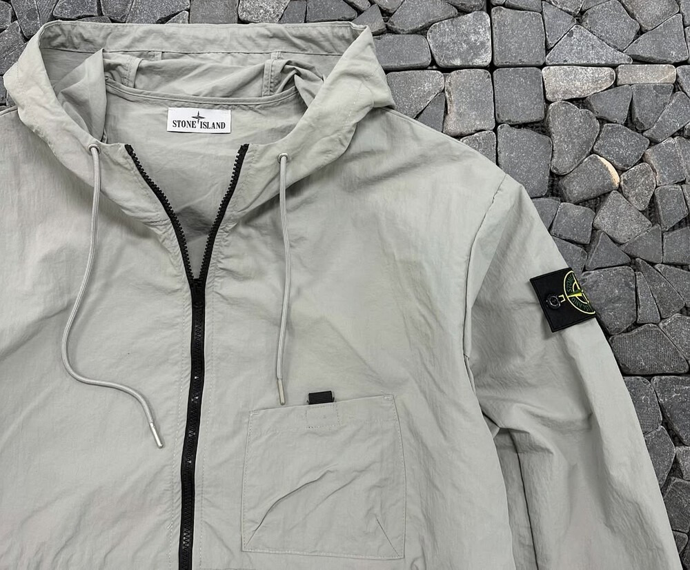 스톤아일랜드 유틸리티 나일론 후드 바람막이