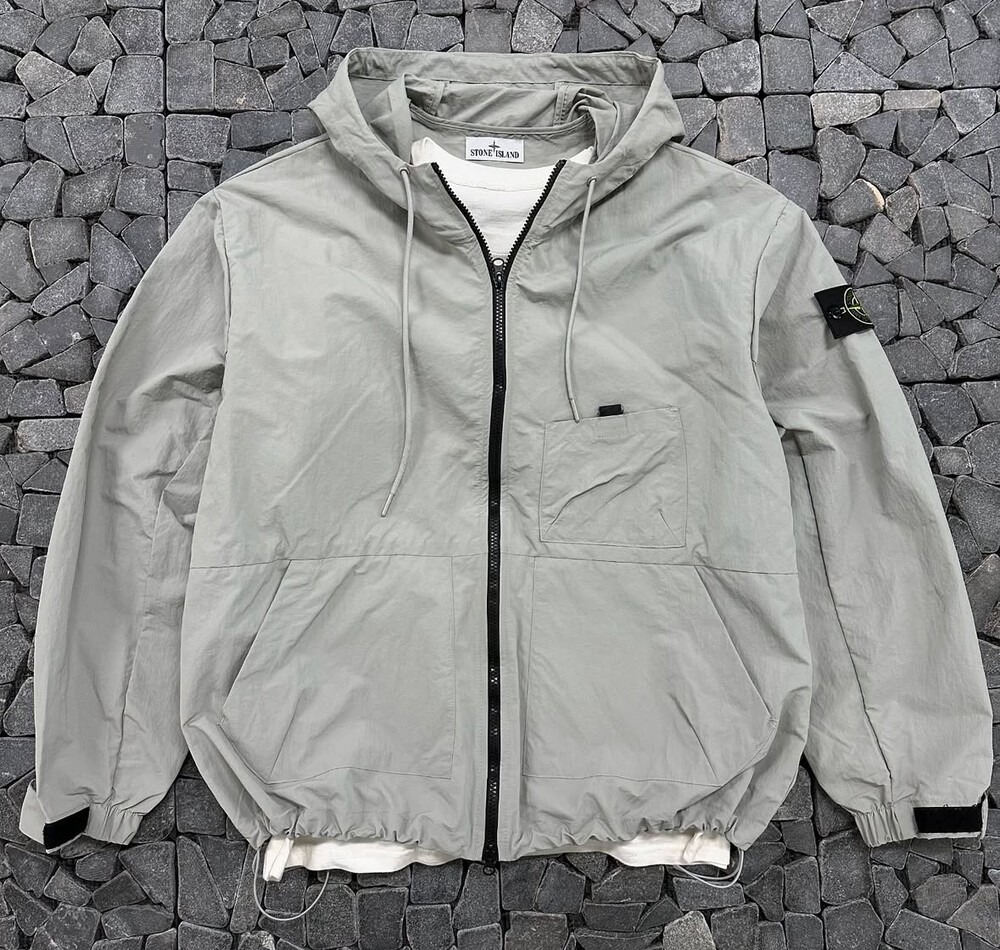 스톤아일랜드 유틸리티 나일론 후드 바람막이