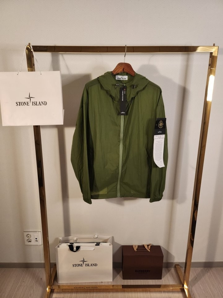 스톤아일랜드 와펜 초경량 집업 캡 윈드바람막이