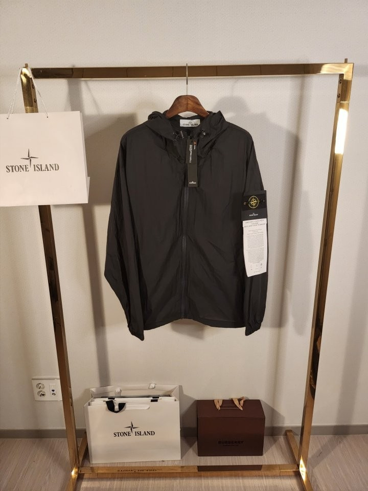 스톤아일랜드 와펜 초경량 집업 캡 윈드바람막이