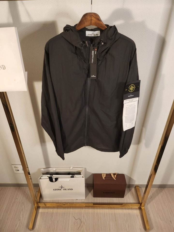 스톤아일랜드 와펜 초경량 집업 캡 윈드바람막이