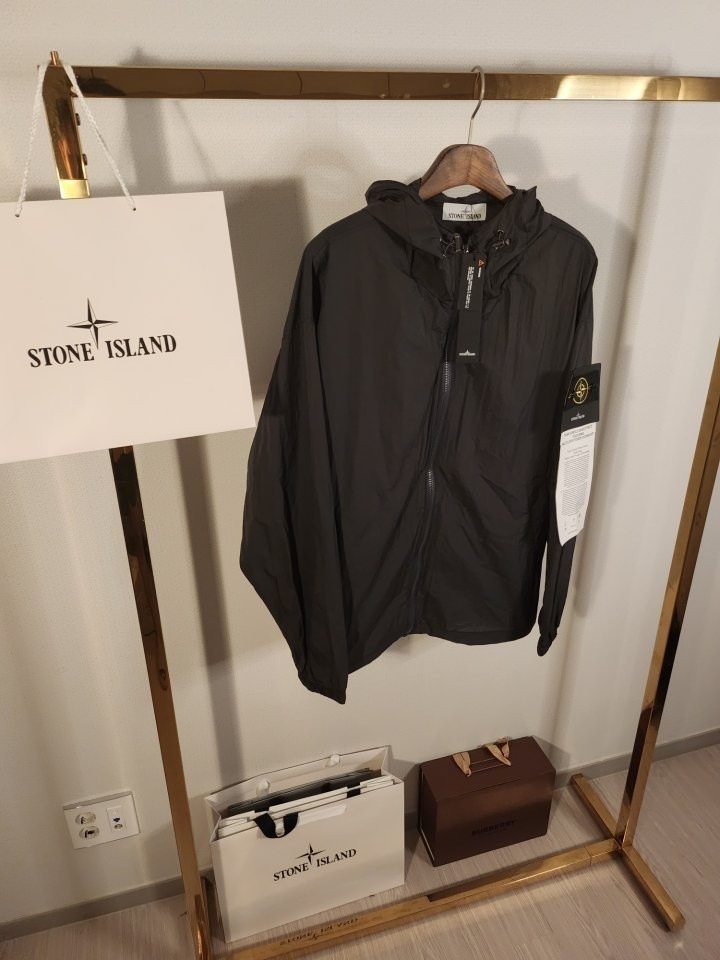 스톤아일랜드 와펜 초경량 집업 캡 윈드바람막이