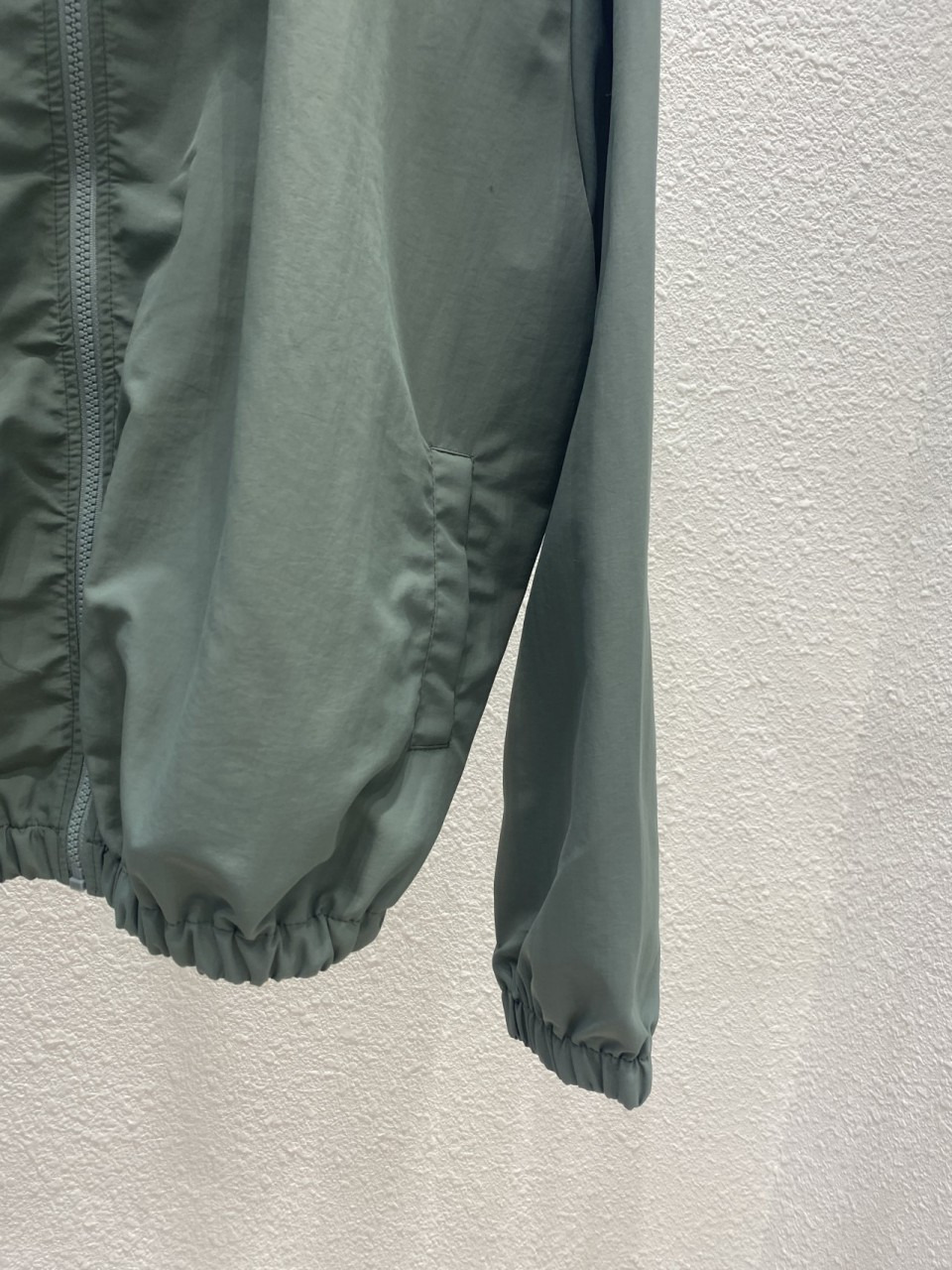 스톤아일랜드 머슬 바람막이