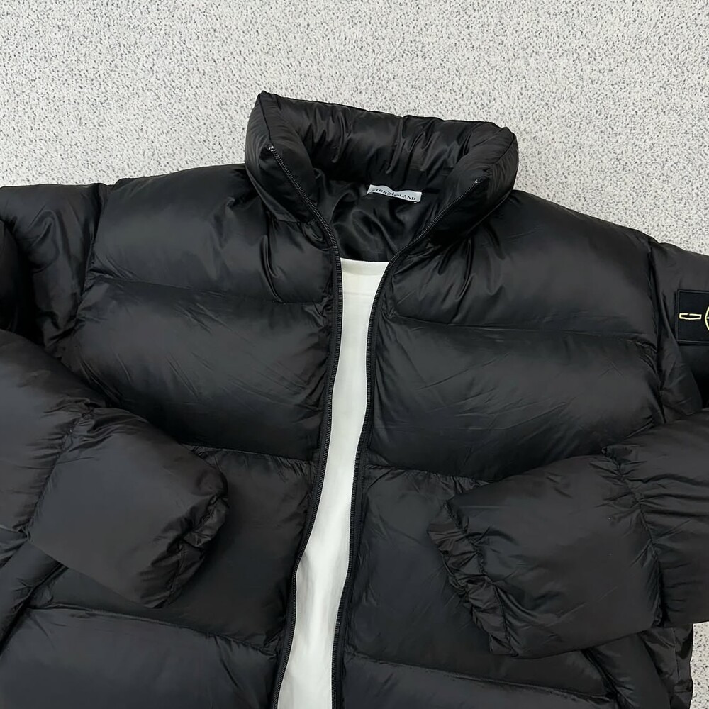 스톤아일랜드 글로시 다운 패딩점퍼