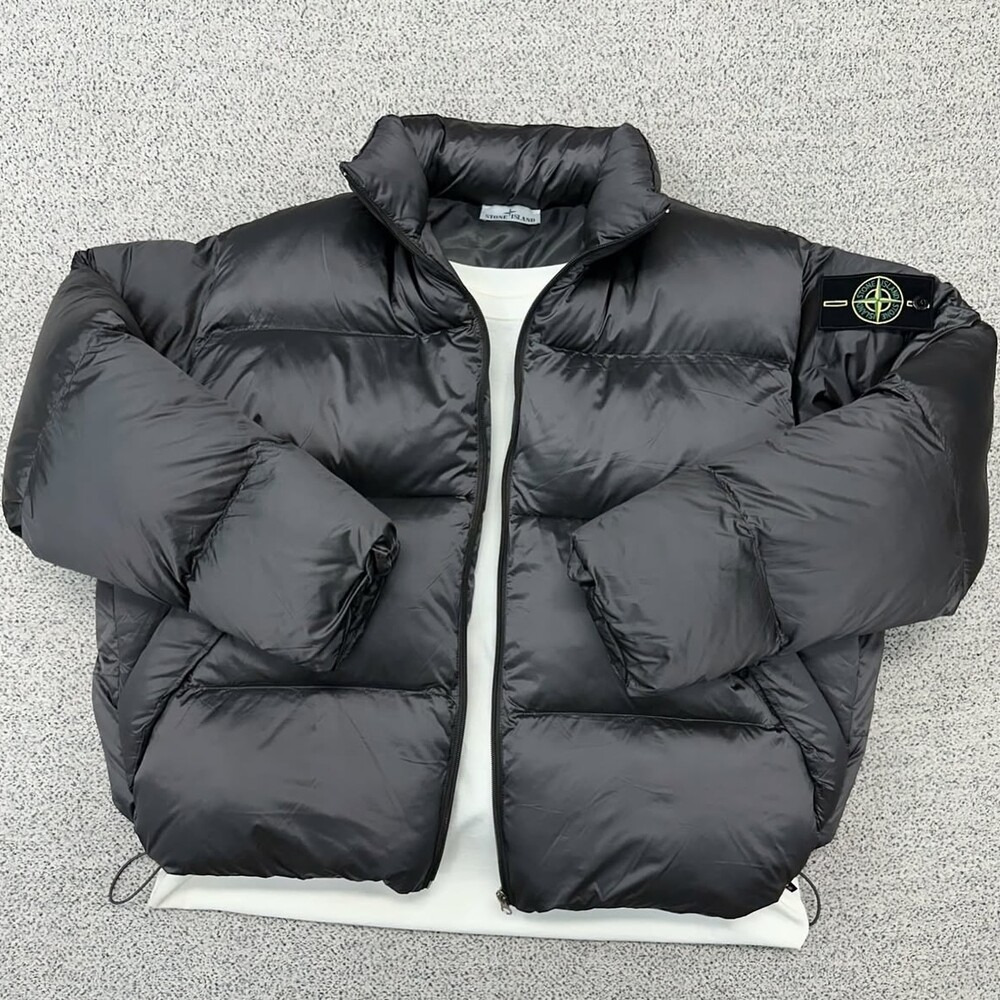 스톤아일랜드 글로시 다운 패딩점퍼