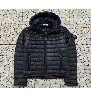 스톤아일랜드 와펜포인트 경량 후드패딩