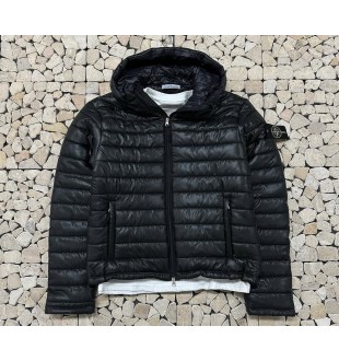 스톤아일랜드 와펜포인트 경량 후드패딩