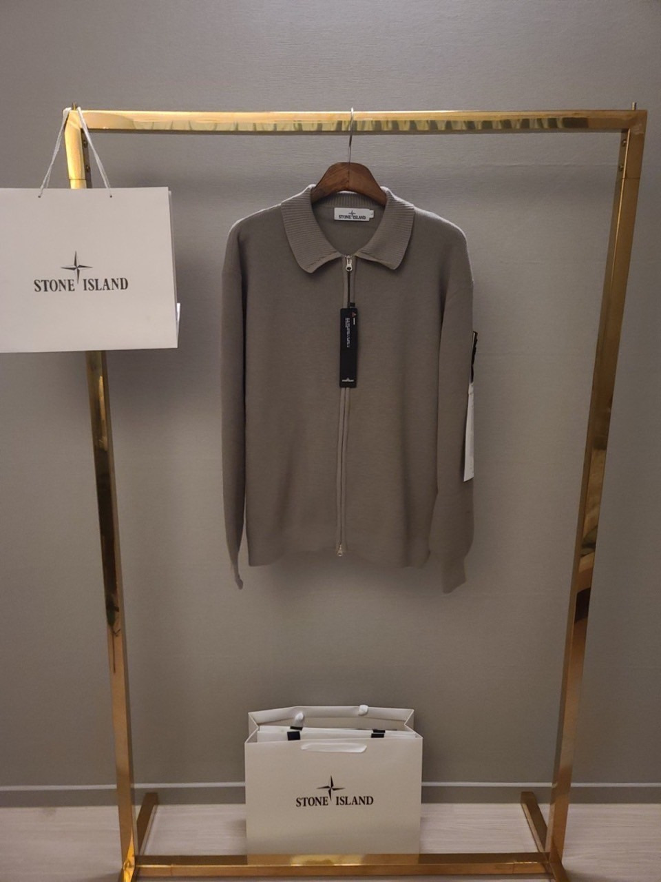 스톤아일랜드 집업카라니트 신상