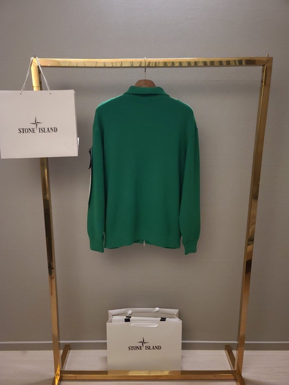 스톤아일랜드 집업카라니트 신상