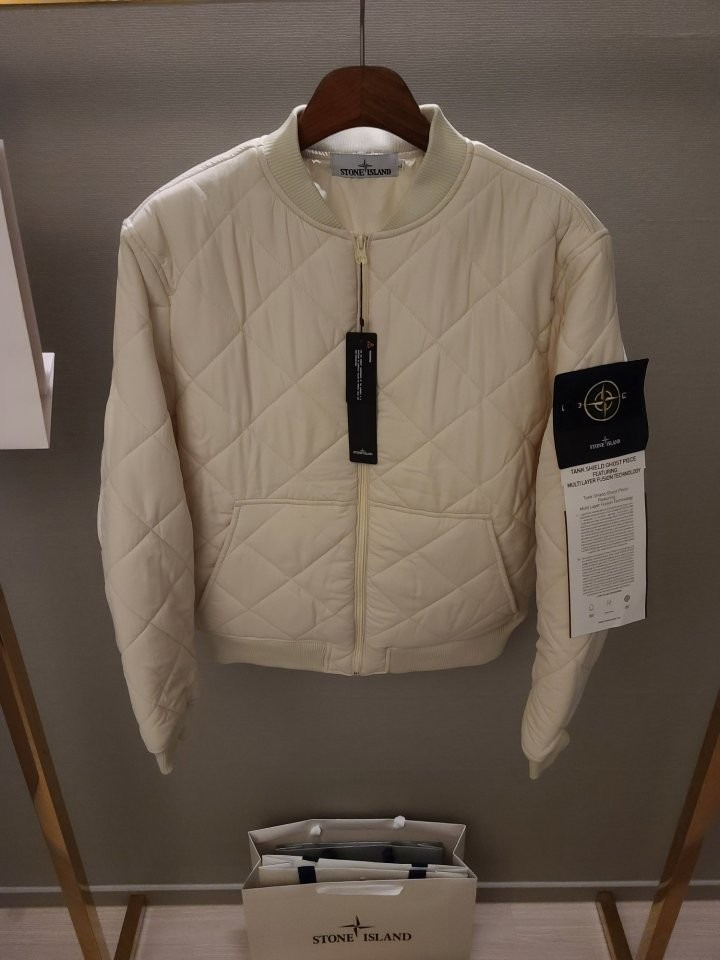 스톤아일랜드 다이아 퀄팅패딩