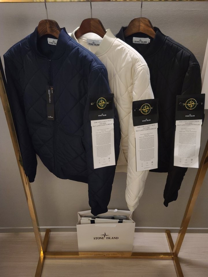 스톤아일랜드 다이아 퀄팅패딩