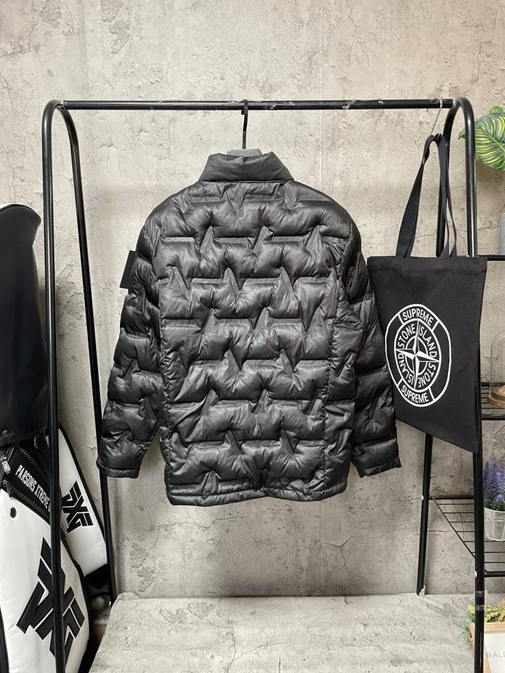 스톤아일랜드 패턴 경중량 패딩