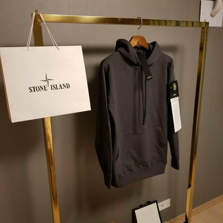스톤아일랜드 후드티셔츠