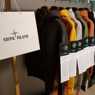 스톤아일랜드 후드티셔츠 (기모)