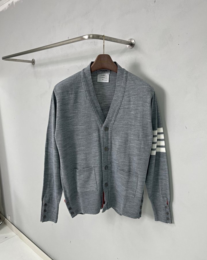 톰브라운  시그니쳐 가디건