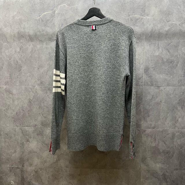 톰브라운 램스울 라운드니트