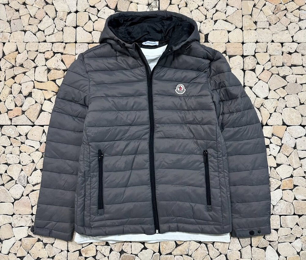 몽클레어 스냅 경량패딩