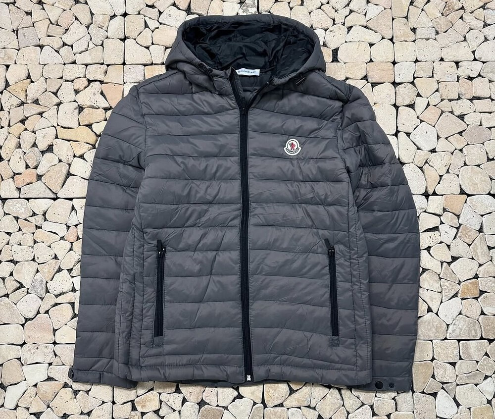 몽클레어 스냅 경량패딩