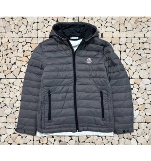 몽클레어 스냅 경량패딩