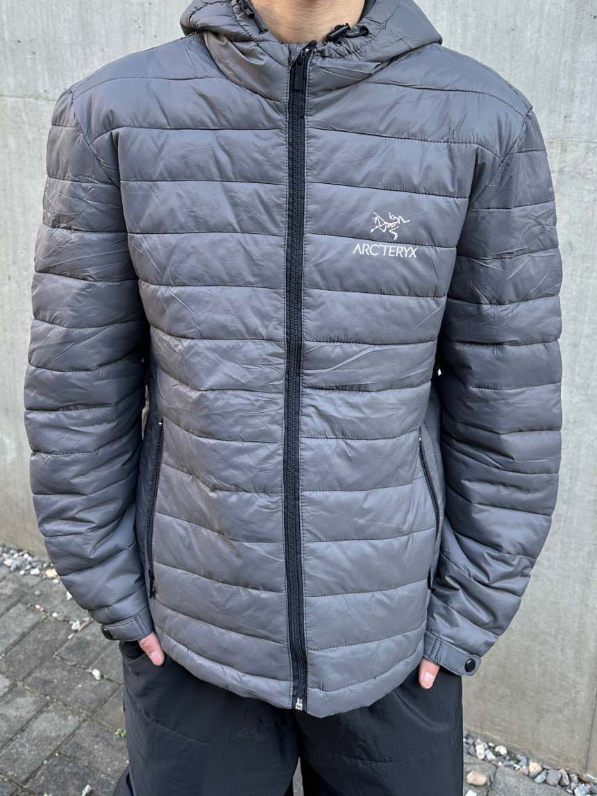 아크테릭스 노아 스냅 경량 후드패딩