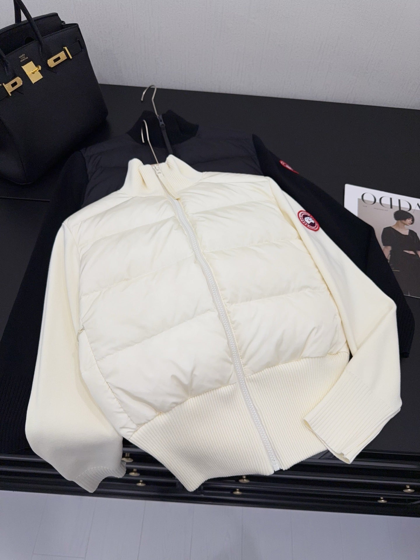 캐나다구스 니트패딩