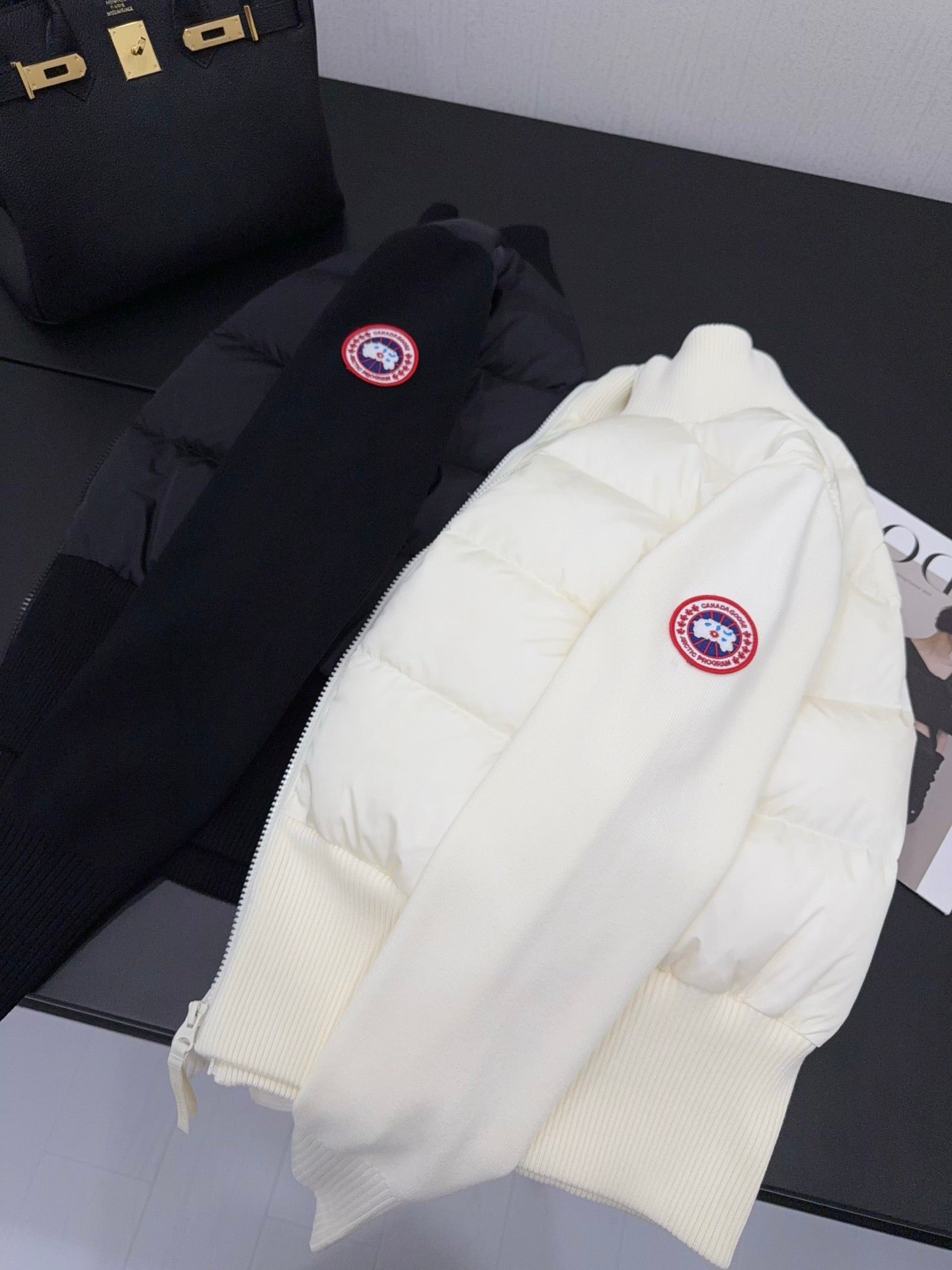 캐나다구스 니트패딩