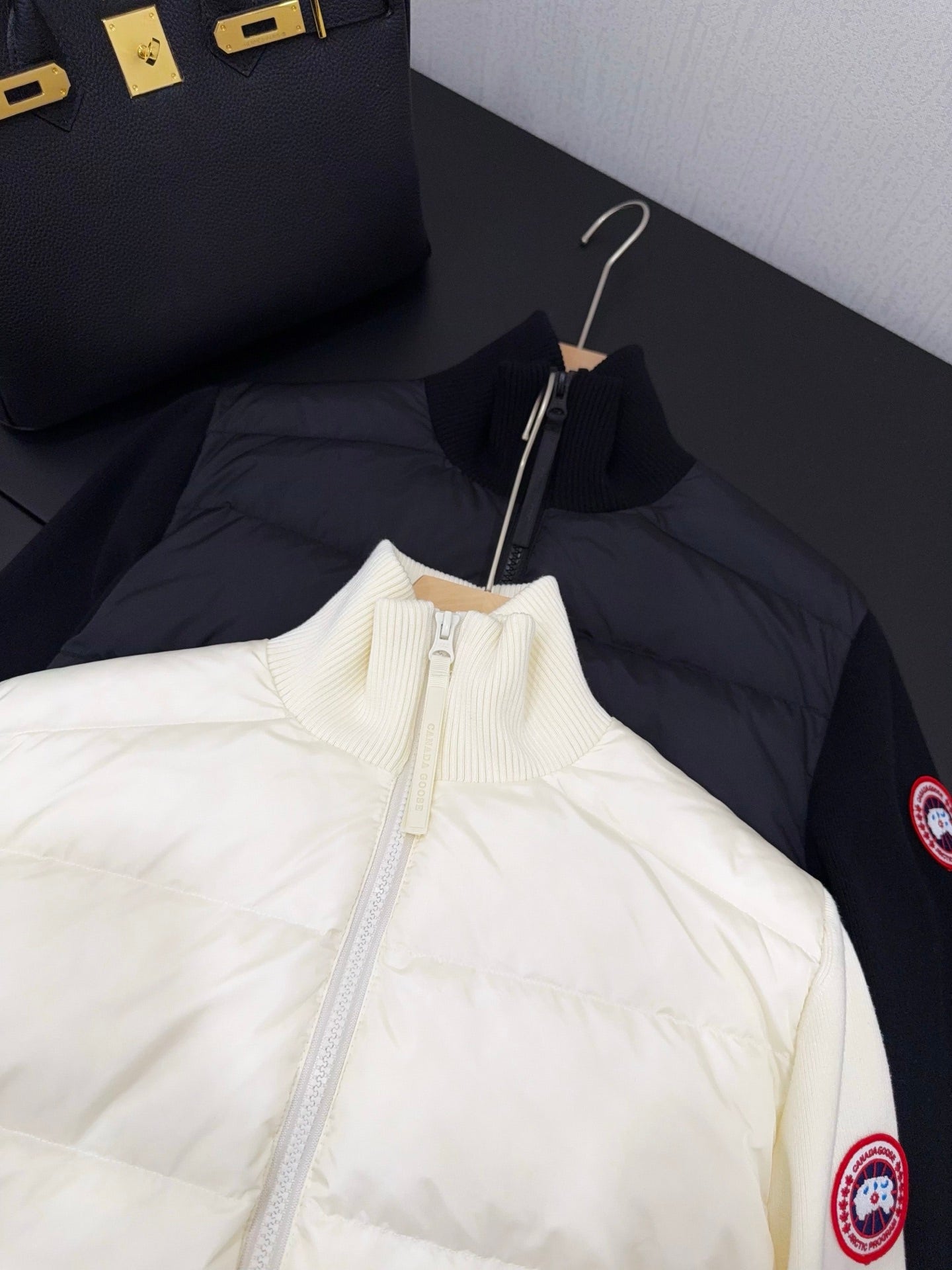 캐나다구스 니트패딩