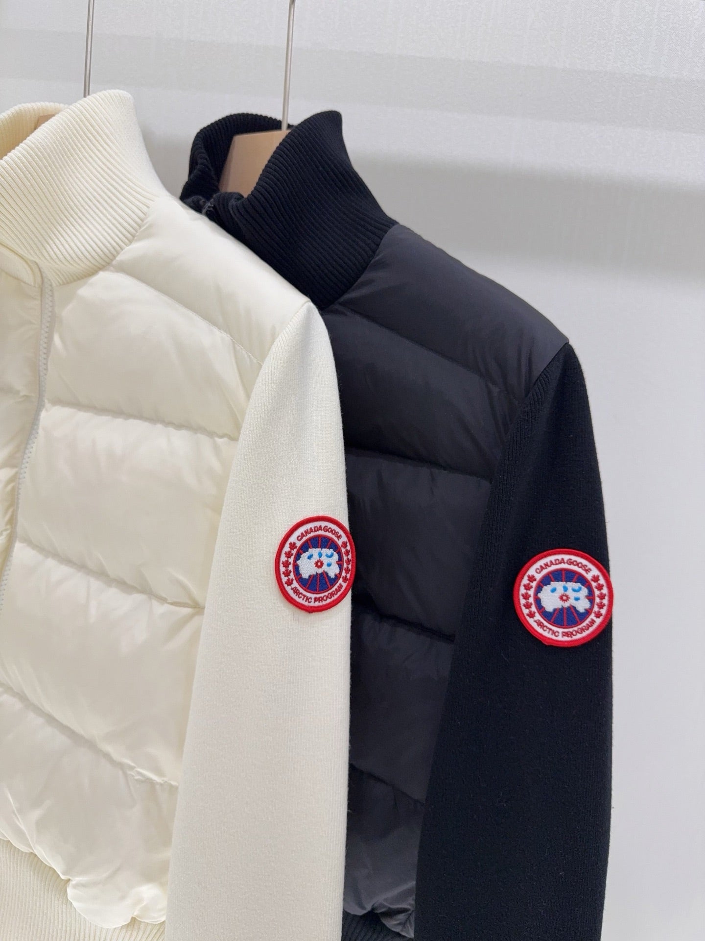 캐나다구스 니트패딩