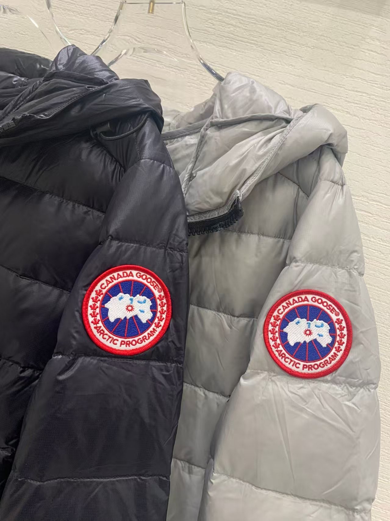 캐나다구스 경량패딩