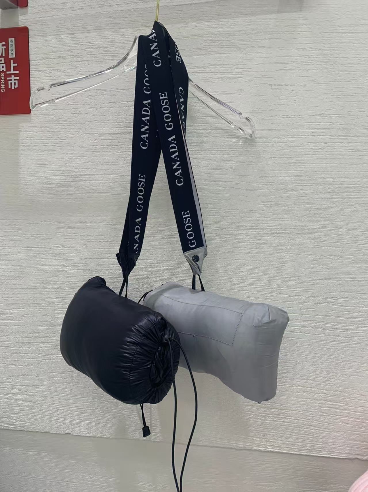 캐나다구스 경량패딩