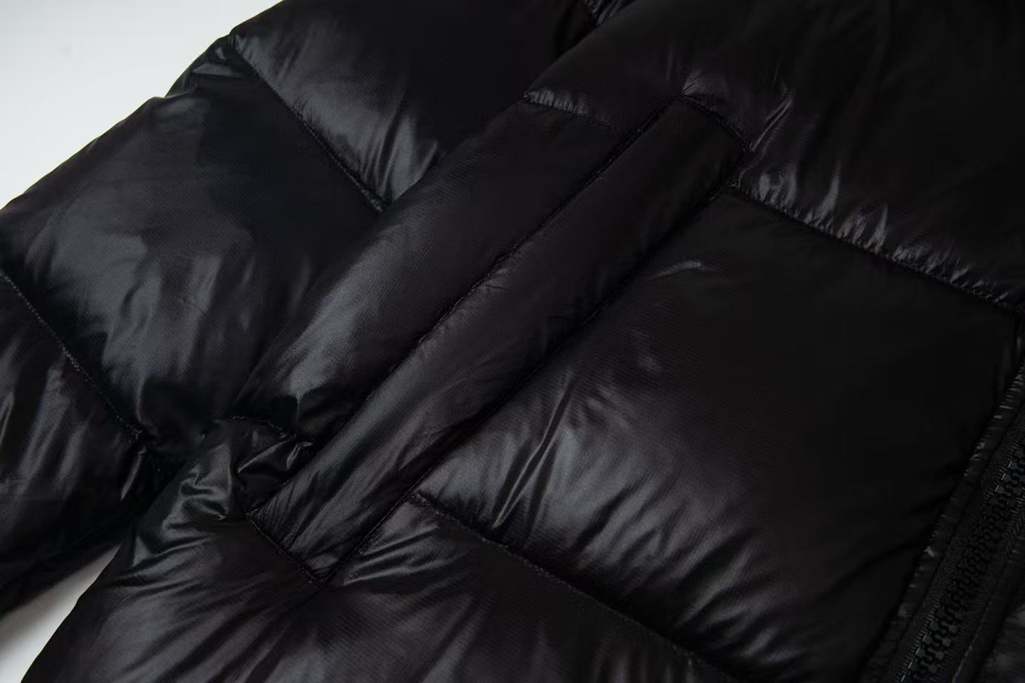 캐나다구스 패딩