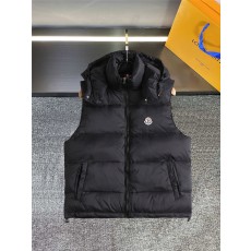 몽클레어 유광 조끼 패딩